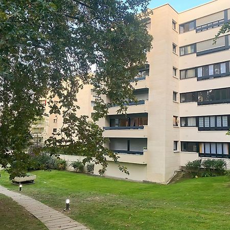 Le Chaleureux Apartment Franconville  Ngoại thất bức ảnh